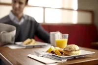 Hyatt Place ATL Alpharetta North Point - breakfast