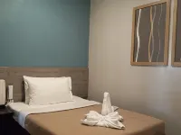 Sheridan Boutique Hotel Các khách sạn gần Bãi biển Pristine