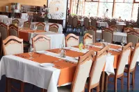 Hotel Patria - breakfast