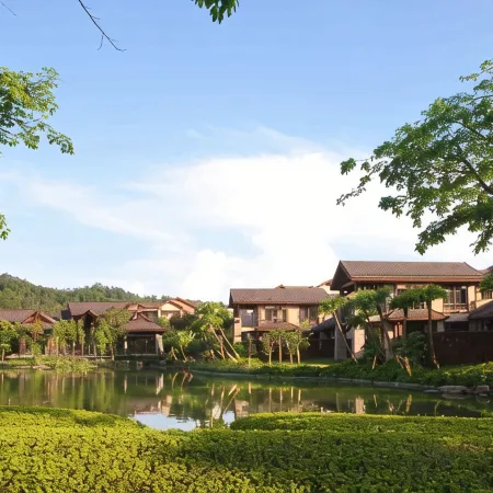 Xin Hai Yi Spa Holiday Villa