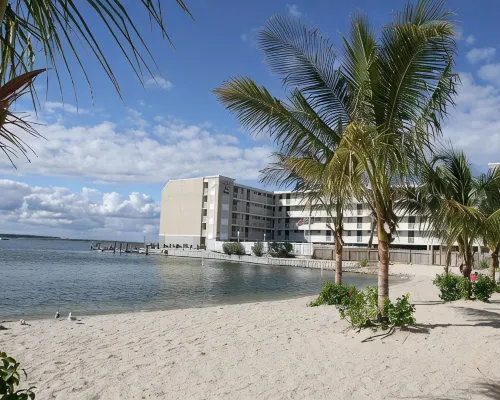 Princess Bayside Beach Hotel Hotel dekat Bar Seacrets