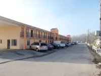 吉丁斯行政旅館 - 停車場