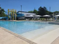 Dutch Wonderland Inn - Swimmingpools