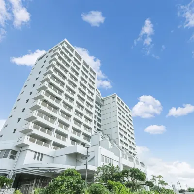 Onna marine view palace 鄰近老虎海灘的酒店