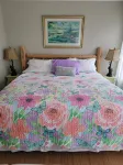 Cozy Retreat. 1 Bedroom House,  Welcome!May 1st -Nov 1st  Internet & Wifi