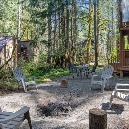 Luxury A-Frame with Hot Tub! 15 Mins to Stevens Pass - Misty Mt. Haus