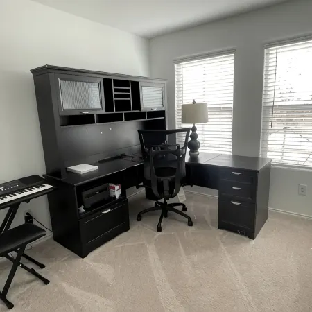 Comfy Family Home w/ 4 rooms, WiFi, Office & Community Pool, in Rhome