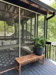 Charming Treehouse cabin with WiFi, Hot tub, Firepit in marvelous Smithville - 4-Star