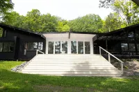 Luxury Home with Lakefront Sunsets and Gorgeous Views Close to Ithaca