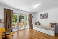 Animal house | parking lot | terrace - 3-Star