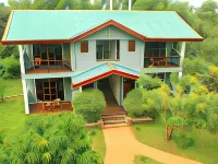 Sinhagiri Villa Hotels near Pidurangala Temple