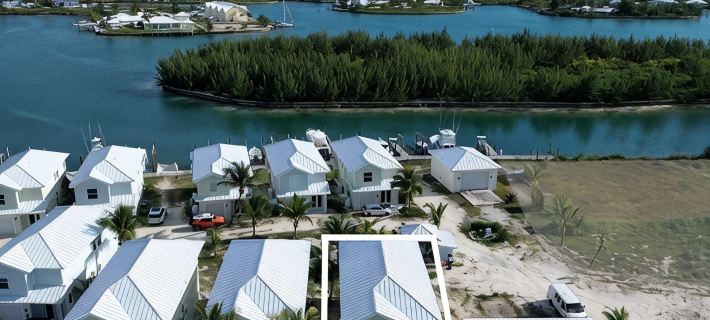 Treasure Cay Getaway with BOAT DOCK!  4 bedroom, pool, & bbq Cabana! Hotels in Great Abaco