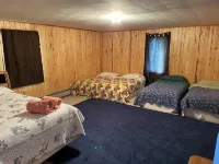 Beautiful Lakefront Property with Guesthouse
