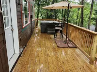 Birch Suite at Colden Lodge A Cozy Private 1Br Suite With Hot Tub on Lake Flower Hotels in Saranac Lake
