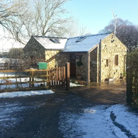 Charming Detached Completely Private Stone Built Open Plan Cosy Retreat For 2
