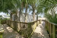 EXCEPTIONAL EXCLUSIVE ONE-OF-A-KIND 5 BEDROOM 5 BATH LODGE IN VENICE - Homestays