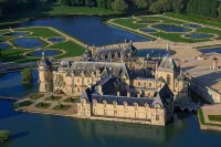 Chantilly Cocoon Retreat