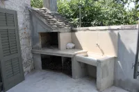 authentic Dalmatian stone house - 3-Star
