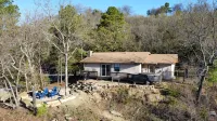 Secluded Lakehouse Right on Lake Eufaula! - 3-Star