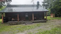 Cozy cabin in the Maine woods.  Direct access to ATV/Snowmobile trails. - Homestays