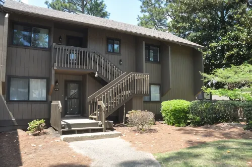 Perfect for families!  Pool and year round lake views.