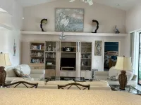 RUM CAY GETAWAY: South facing waterfront home, private pool/spa, bar, and dock. - Jacuzzi