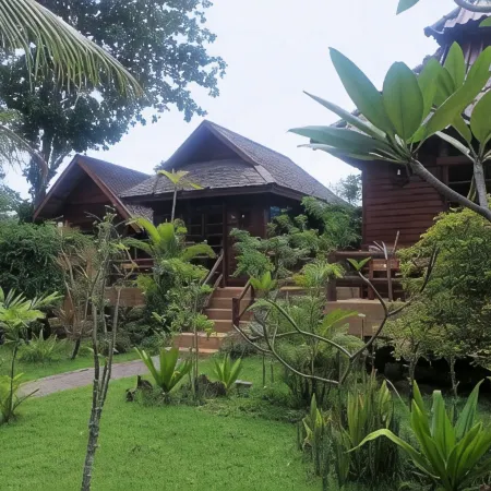 Thai House Beach Resort