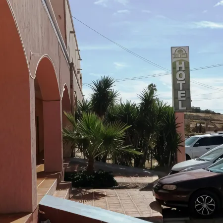 Los Jitos Hotel & Suites