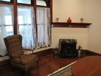 Historic Civil War house, great for family getaways. - บังกะโล