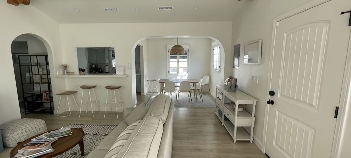 World Cup Venue 7 Miles Away,Newly Remodeled Ocean Views, Upscale Luxury Living. Hotels in Manhattan Beach