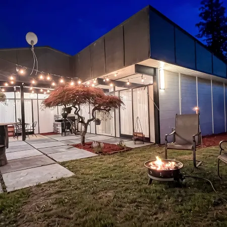 Modern Retro Haven near Downtown Sedro Woolley