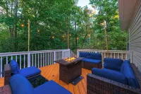 Lake Lanier Retreat, Dock, Firepit, Home Theater,HotTub