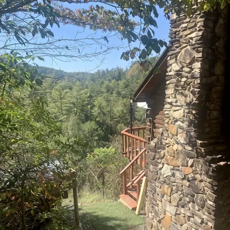 Private Mountain View cabin on 5 acres, great patio with creek below back patio.