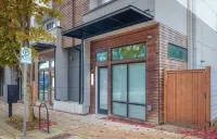 Luxe Modern Ballard Studio: 15 Min to Space Needle Hotels in ballard