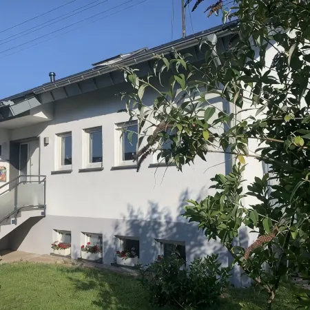 Stilvolles Ferienhaus, Ruhig und Dennoch Zentral Gelegen Отели в г. Майен