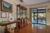Visit Yosemite Stay at Valley Oak Vacations.Free EV Charging Station.