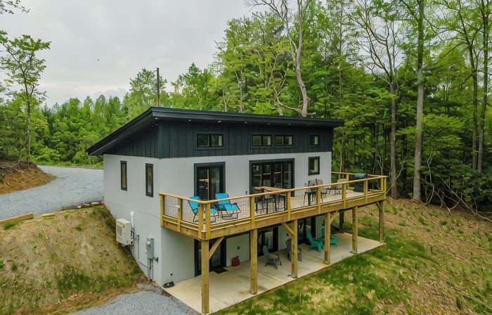 Spirit of the River, Direct River Access, Fire Pit, Fish, Swim, Grill, WiFi!