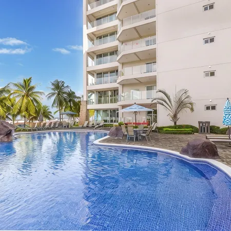 Magnificent Luxury True Beachfront Condo Unbeatable Commodities  - 3 Br / 3.5 B