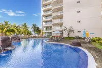 Magnificent Luxury True Beachfront Condo Unbeatable Commodities  - 3 Br / 3.5 B - สระว่ายน้ำส่วนตัว