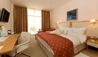 Apollo Spa Resort - All-Inclusive , Indoor & Outdoor Pools & Individual AC in Every Room