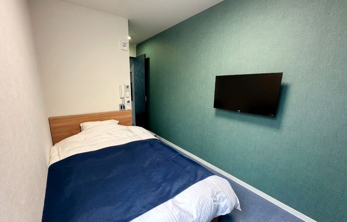 AD HOTEL