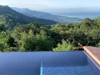 Fabulous 4Bd/4BA at Low Rates, Views, Pool, Wifi, Near Beaches, Cafes, Dominical