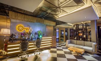 Loft Mania Boutique Hotel