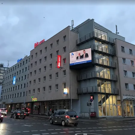 T H E Darmstadt