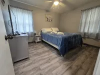 Spacious, Newly Renovated Home in a Quiet Neighborhood - 무료 와이파이