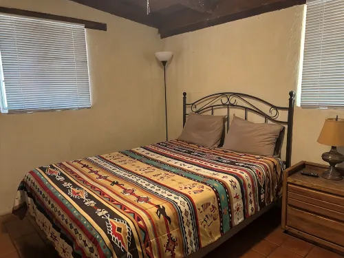 2 Br Home on 10.5 Acre Guest Ranch! Swim! Hike! Explore Nature! Private Yard!