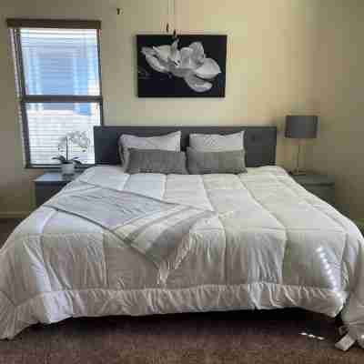 PasoWineHouse-3Bd,2 1/2 Bath, few blcks frm dwntwn Rooms