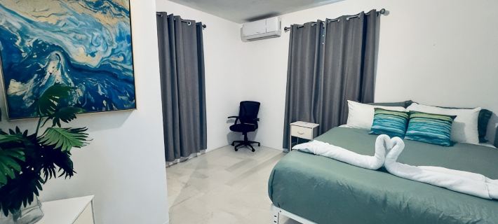 3-bedroom house in Dorado neighborhood with WiFi, AC 多拉多住宿飯店