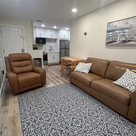 Newly Renovated 1 Br Madeira Beach Cottage