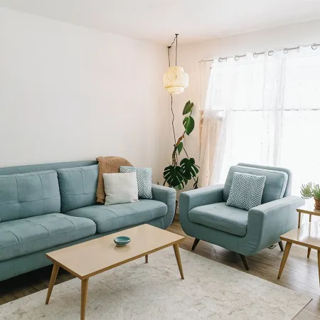 Bright Two Bedroom Suite with Private Entrance and Deck Near Downtown Golden